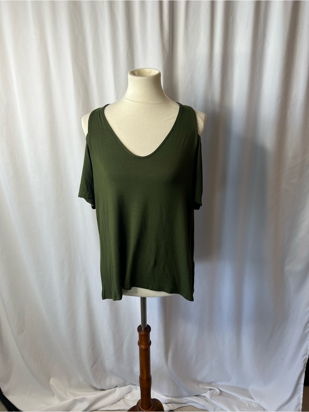 LASCANA for Venus Olive Green Cold Shoulder Top Size Large